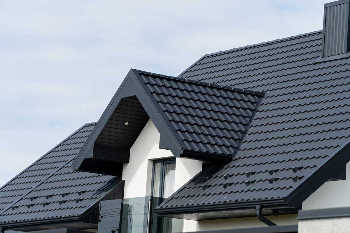 Lorin black anodized aluminum roof